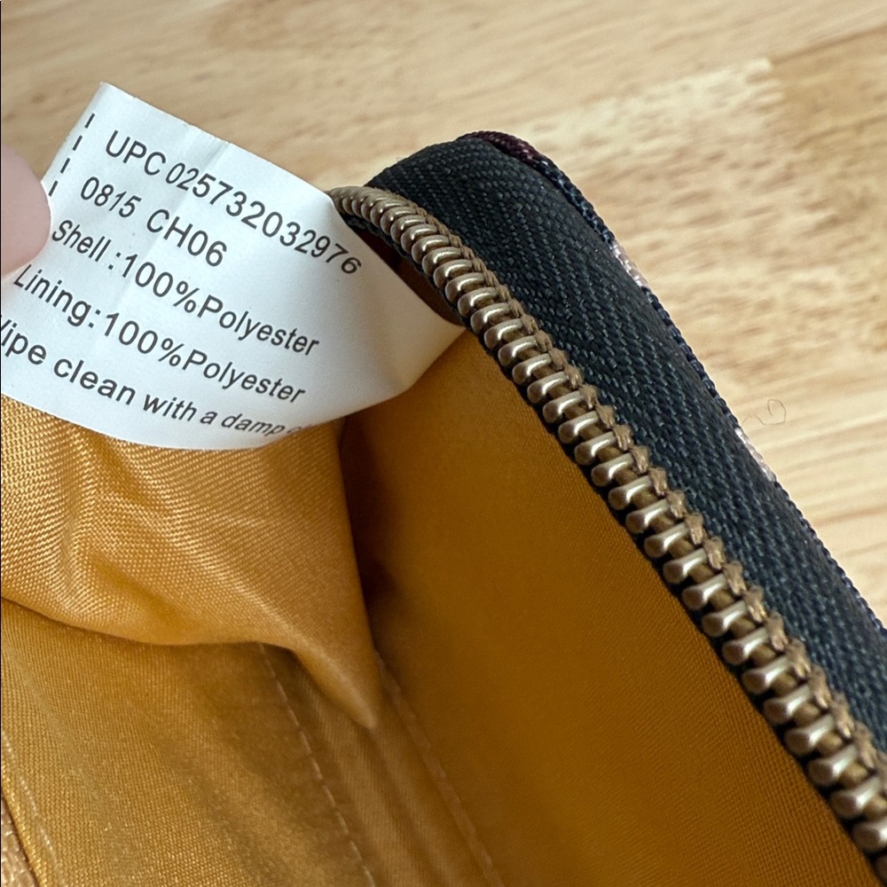 Travelon | Animal Print Wristlet with Strap | NWOT - Picture 9 of 14
